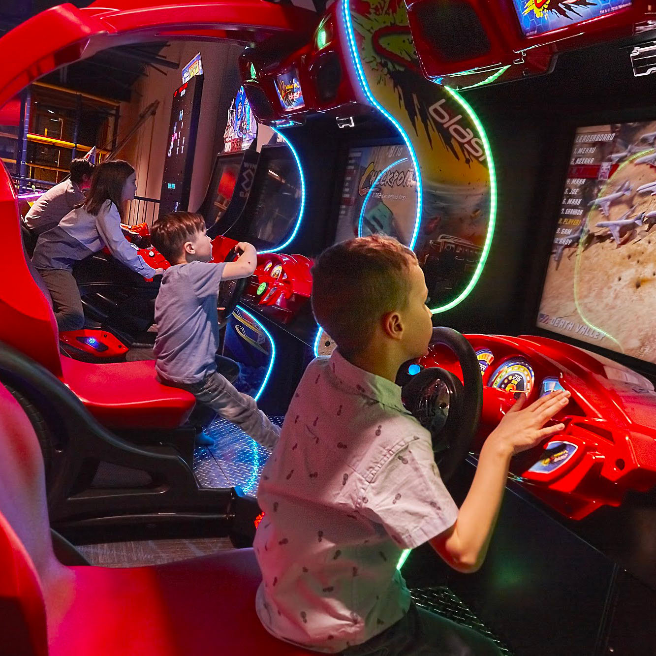 recreofun_centre-amusement-familial_galerie-photos_zone-arcades-3